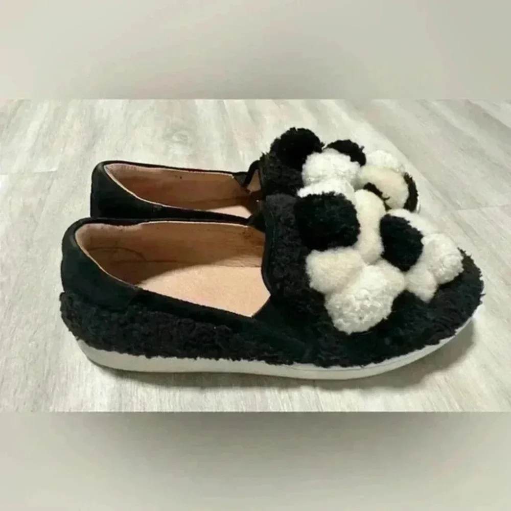 UGG Black White Pom Pom Slip On Loafer Shoes Women US 7 EU 38 - Picture 3 of 9